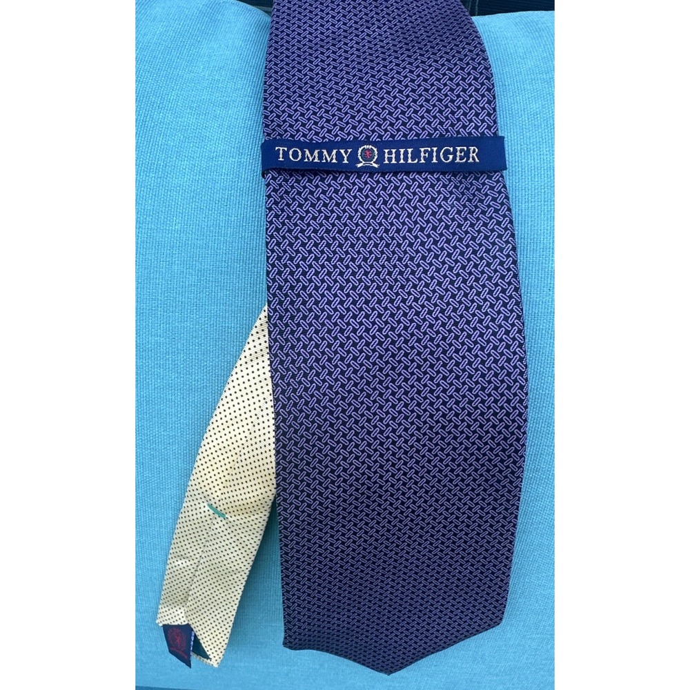 TOMMY HILFIGER  Men's Rainbow Story Fall 2001 100% Silk Neck Tie Y2K Made In USA